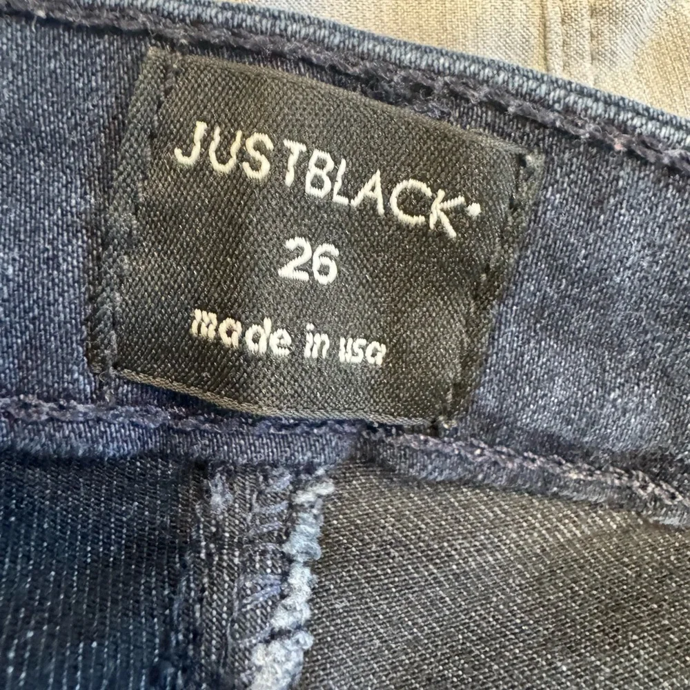 Just Black Women's blue dark denim  Jeans, size 26 stretchy comfortable fabric